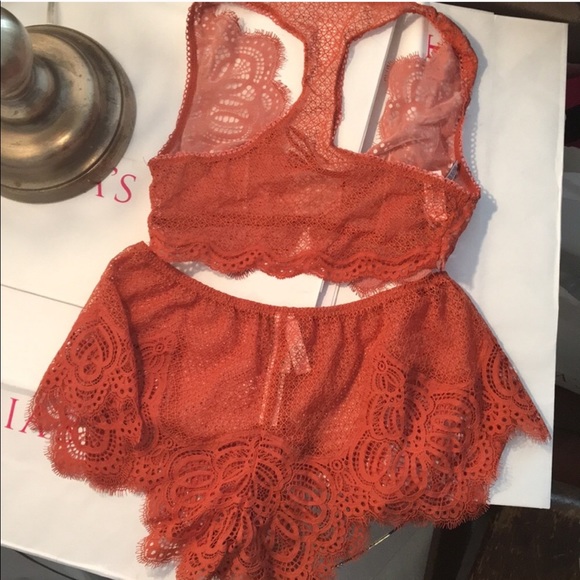 Victoria’s Secret Dream Angels Set size XS - Picture 2 of 4
